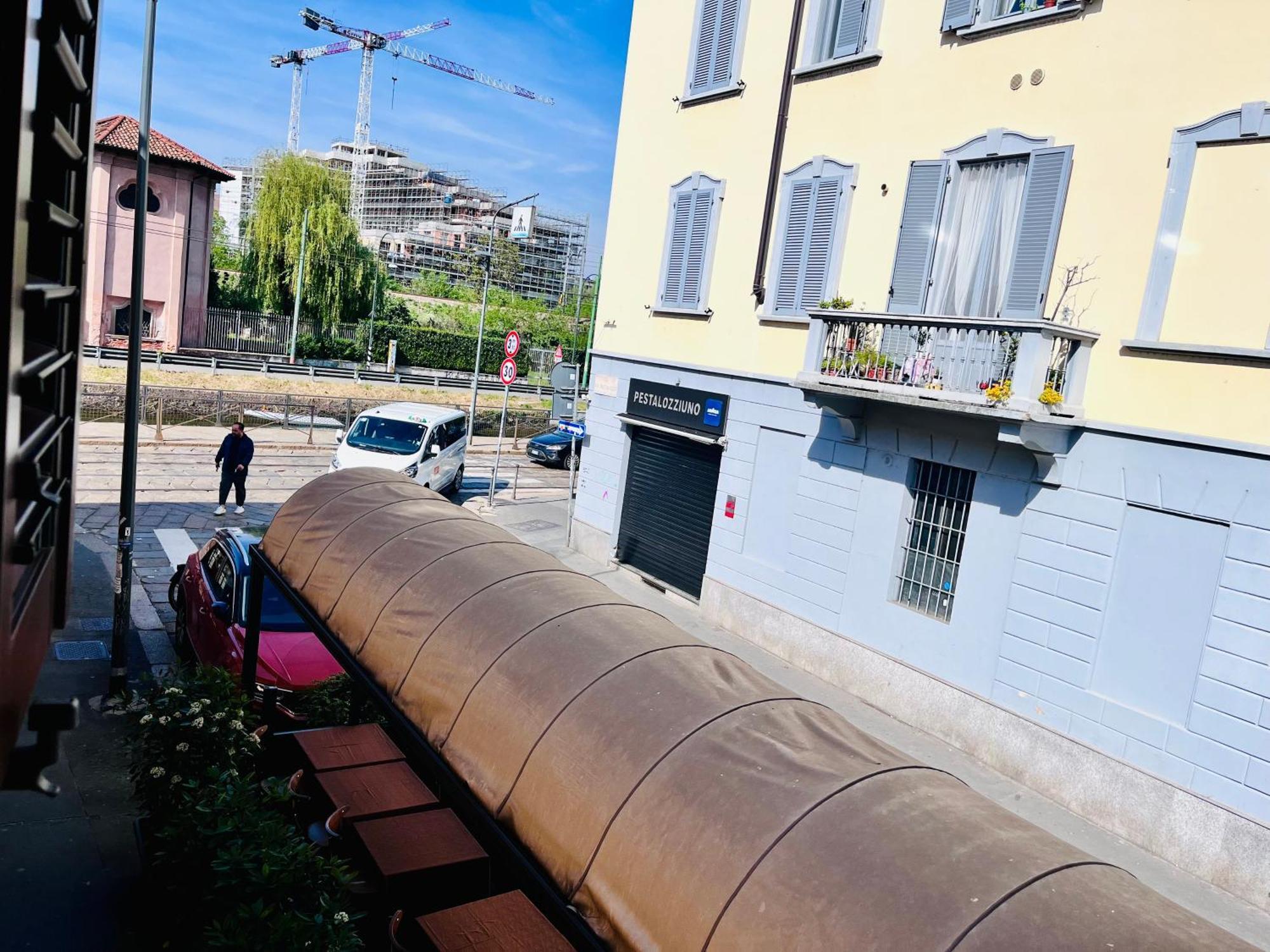 Riverside Loft Navigli - Spacious Two-Bedroom Apartment Milan Exterior photo