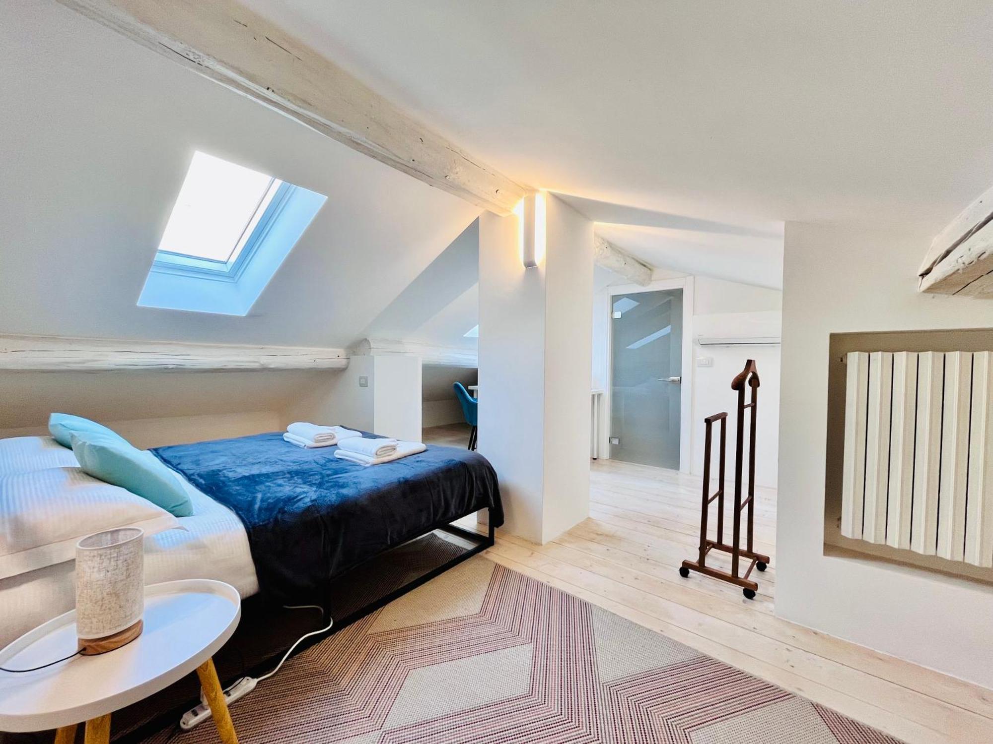 Riverside Loft Navigli - Spacious Two-Bedroom Apartment Milan Exterior photo