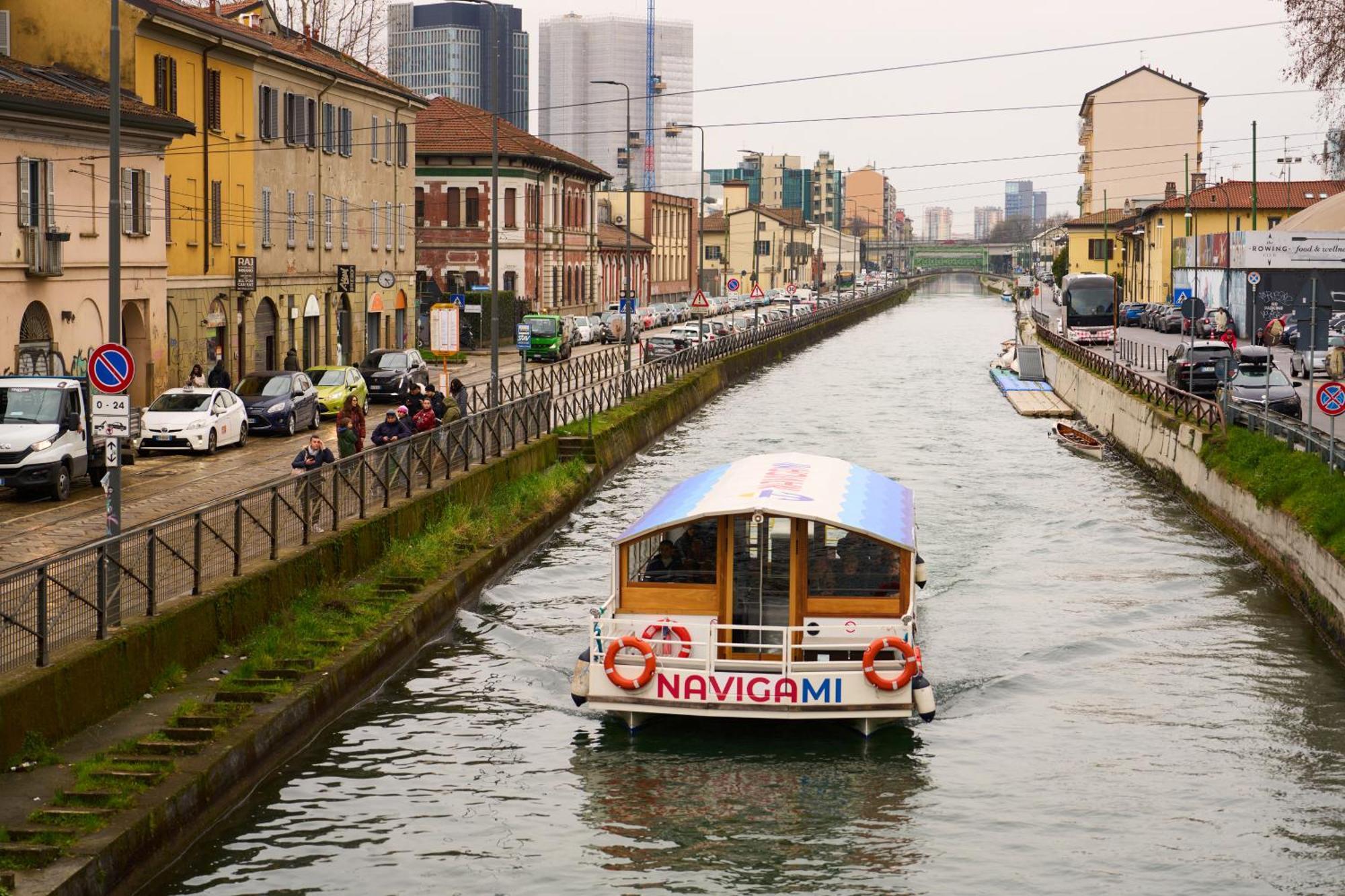 Riverside Loft Navigli - Spacious Two-Bedroom Apartment Milan Exterior photo