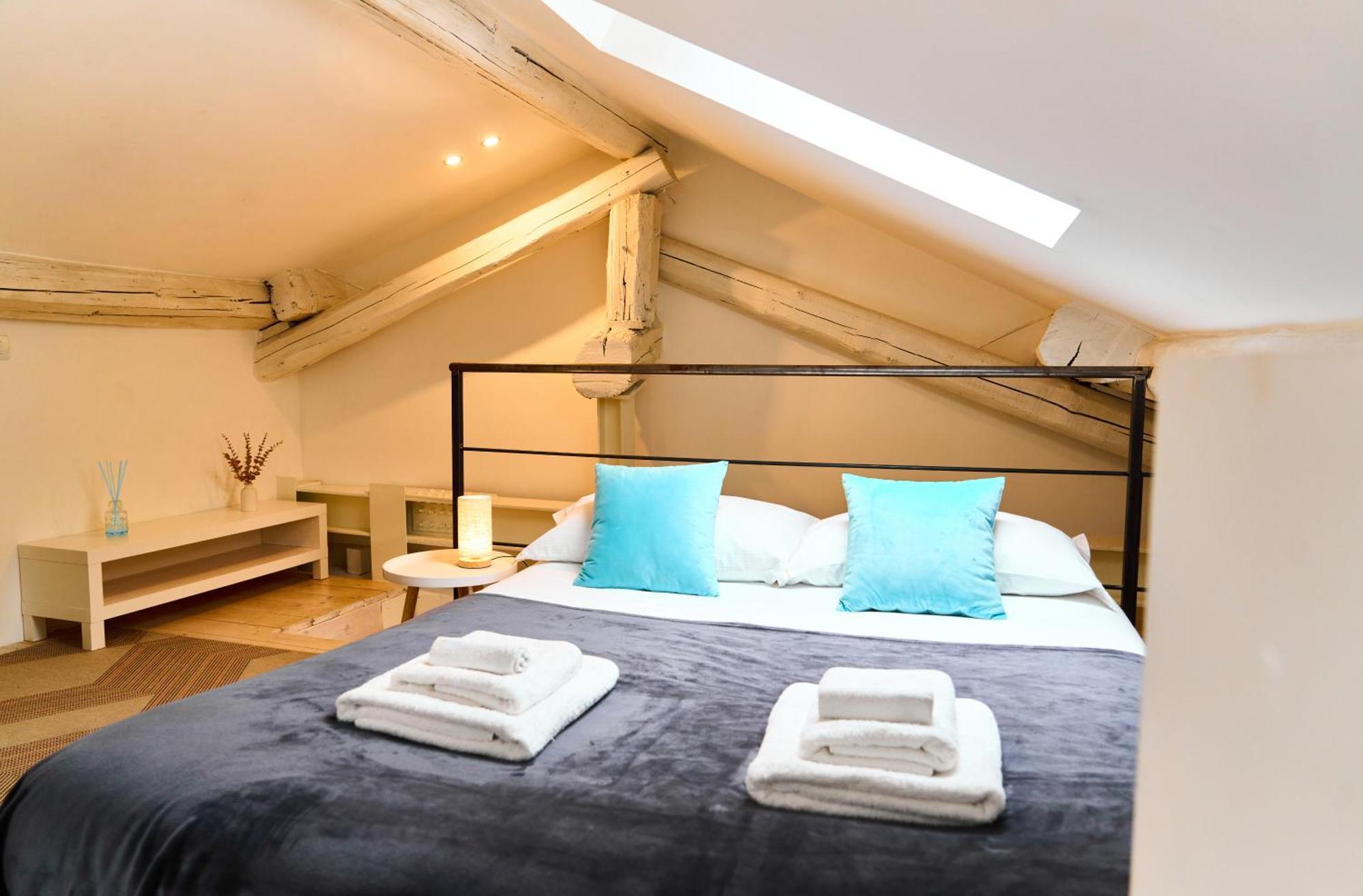 Riverside Loft Navigli - Spacious Two-Bedroom Apartment Milan Exterior photo