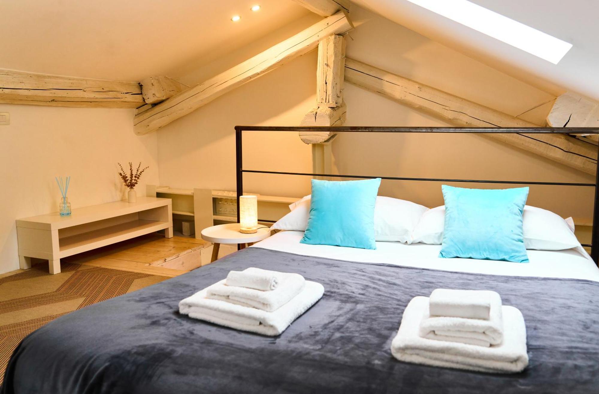 Riverside Loft Navigli - Spacious Two-Bedroom Apartment Milan Exterior photo
