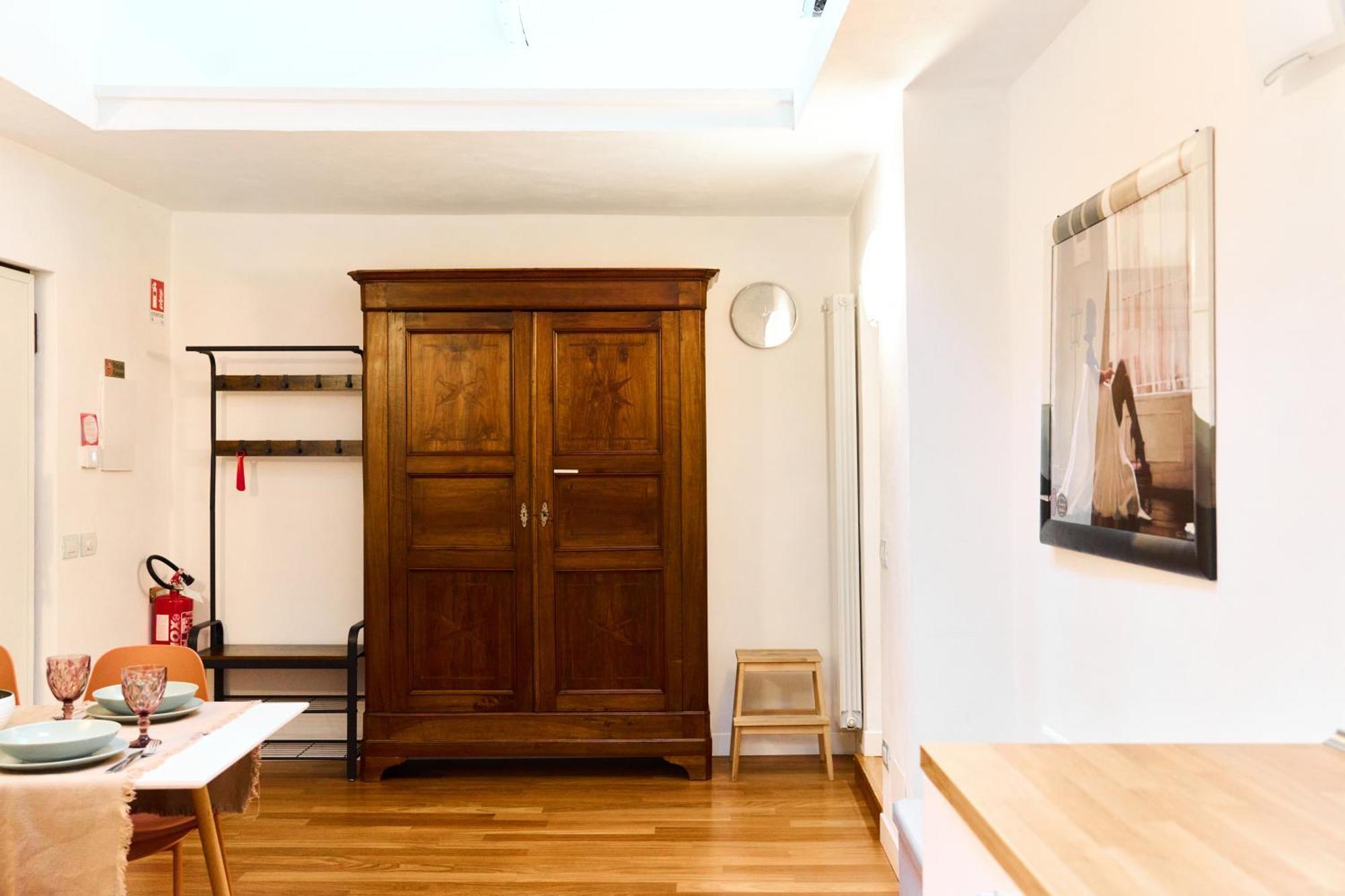 Riverside Loft Navigli - Spacious Two-Bedroom Apartment Milan Exterior photo